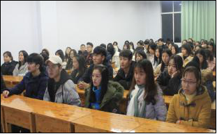 财经贸易系开展“诚信考试，杜绝作弊”主题班会活动