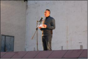 太阳成集团tyc122cc举行升旗仪式