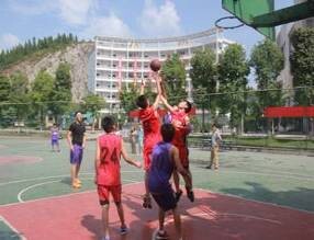 财经贸易系成功举办第九届迎新杯篮球赛