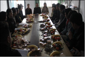 太阳成集团tyc122cc举行“慰问藏族员工座谈会”