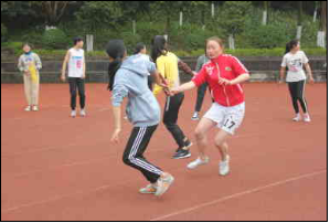 太阳成集团tyc122cc组织参加学院“第九届田径运动会”