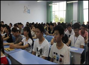 财经贸易系开展团学青三大组织干部增选工作